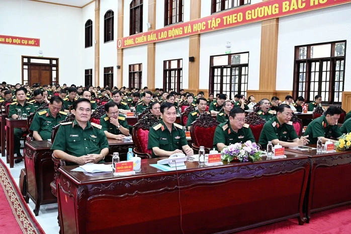 Quân khu 9 thông báo nhanh kết quả Hội nghị lần thứ 2 Ban Chấp hành Trung ương khóa XIV Quân khu 9 thông báo nhanh kết quả Hội nghị lần thứ 2 Ban Chấp hành Trung ương khóa XIV