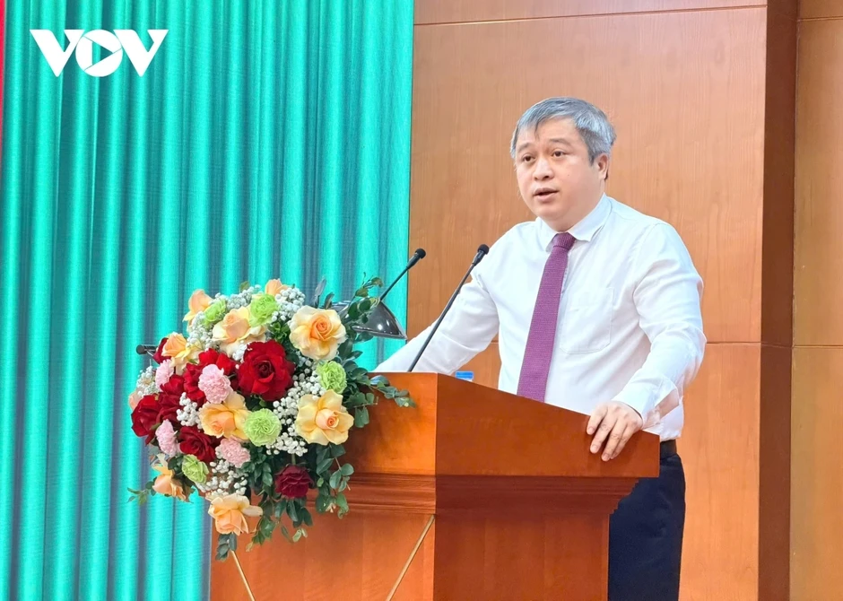 Quán triệt các văn kiện, nghị quyết về kiểm tra, giám sát, kỷ luật của Đảng Quán triệt các văn kiện, nghị quyết về kiểm tra, giám sát, kỷ luật của Đảng