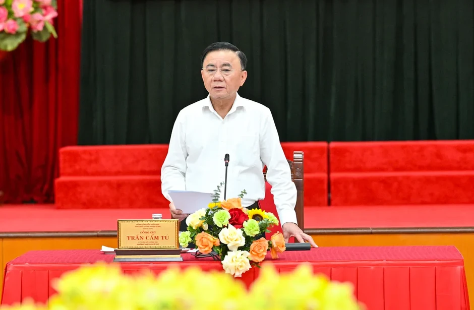 Quán triệt đầy đủ, sâu rộng ý nghĩa chính trị của nhiệm vụ tổng rà soát hệ thống văn bản quy phạm pháp luật Quán triệt đầy đủ, sâu rộng ý nghĩa chính trị của nhiệm vụ tổng rà soát hệ thống văn bản quy phạm pháp luật