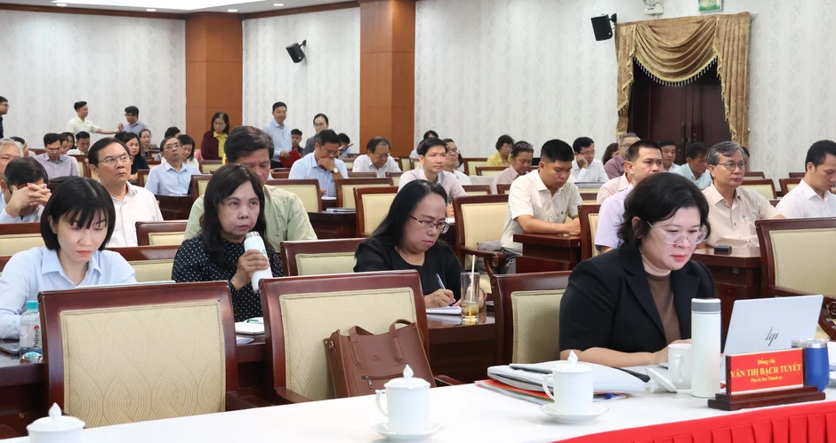 Quán triệt Nghị quyết Đại hội XIV của Đảng trong đội ngũ báo chí, văn nghệ sĩ, trí thức
