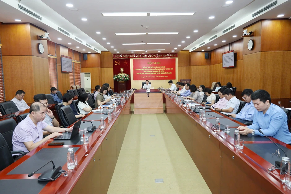 Quán triệt nhiều điểm mới về công tác kiểm tra, giám sát, kỷ luật Đảng Quán triệt nhiều điểm mới về công tác kiểm tra, giám sát, kỷ luật Đảng