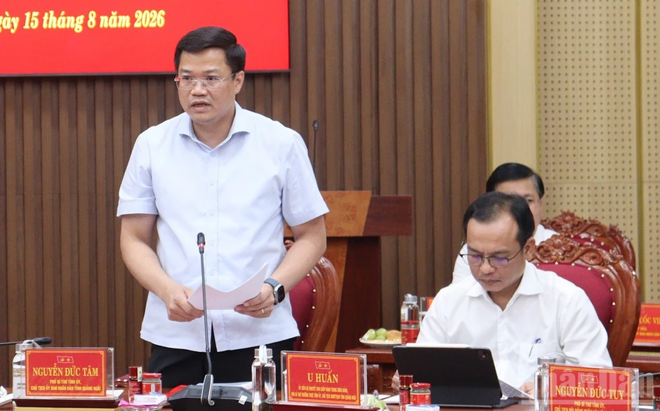 Quảng Ngãi cần định hình rõ các cực tăng trưởng, hành lang kinh tế và không gian phát triển mới Quảng Ngãi cần định hình rõ các cực tăng trưởng, hành lang kinh tế và không gian phát triển mới