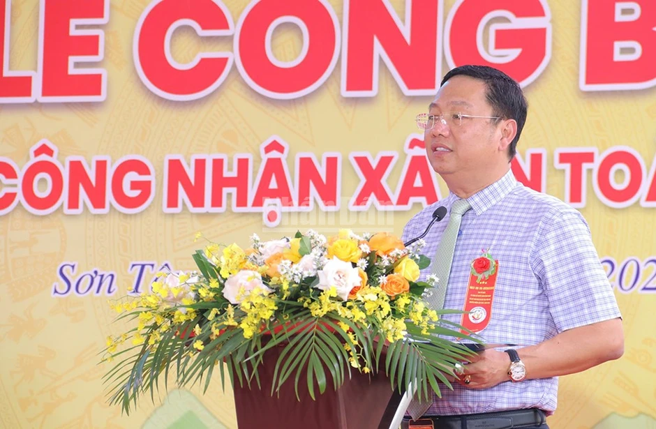Quảng Ngãi: Công bố xã Sơn Tây là xã An toàn khu Quảng Ngãi: Công bố xã Sơn Tây là xã An toàn khu
