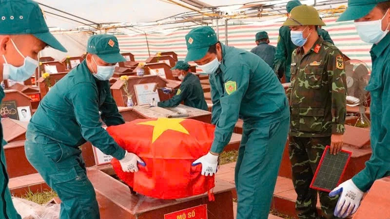 Quảng Ninh: Một trong những địa phương đầu tiên trong cả nước hoàn thành lấy mẫu hài cốt liệt sĩ Quảng Ninh: Một trong những địa phương đầu tiên trong cả nước hoàn thành lấy mẫu hài cốt liệt sĩ