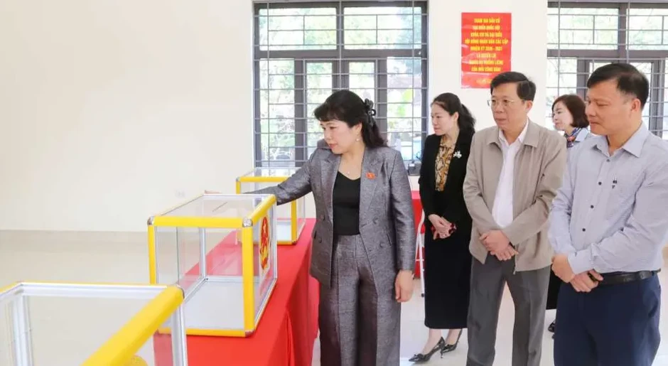 Quảng Ninh siết từng khâu trước ngày bỏ phiếu Quảng Ninh siết từng khâu trước ngày bỏ phiếu