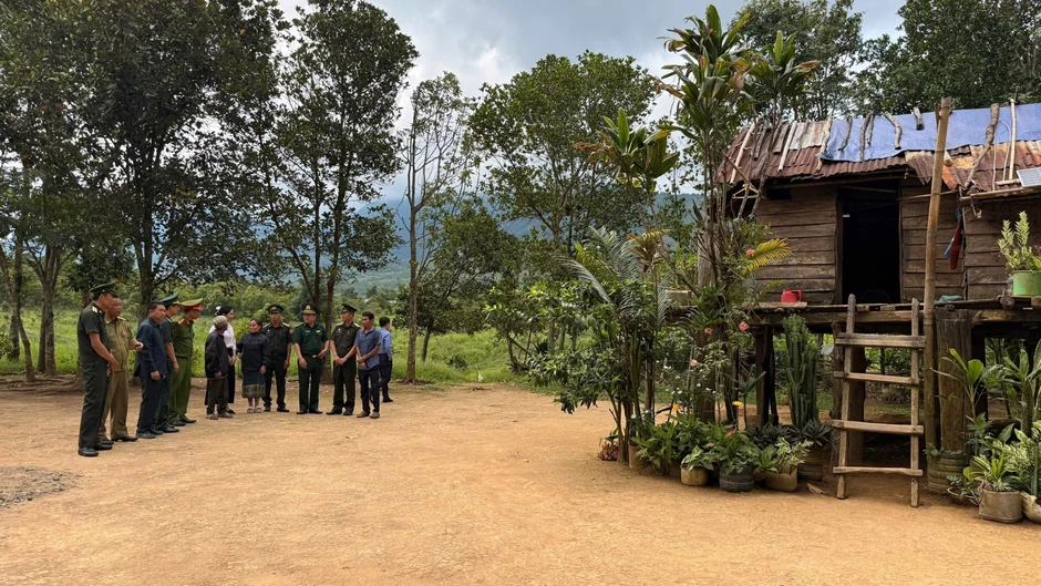 Quảng Trị khởi công xây nhà 'Nghĩa tình biên giới Việt Nam - Lào' cho các hộ khó khăn Quảng Trị khởi công xây nhà 'Nghĩa tình biên giới Việt Nam - Lào' cho các hộ khó khăn