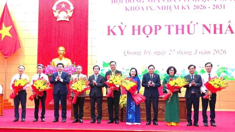Quảng Trị kiện toàn tổ chức bộ máy chính quyền cấp tỉnh trong nhiệm kỳ mới Quảng Trị kiện toàn tổ chức bộ máy chính quyền cấp tỉnh trong nhiệm kỳ mới