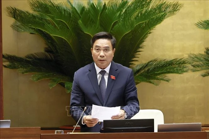 Quốc hội họp nghe trình bày tờ trình về 2 dự án luật Quốc hội họp nghe trình bày tờ trình về 2 dự án luật