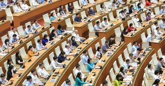 Quốc hội họp trù bị, các đoàn đại biểu bầu Trưởng đoàn, Phó trưởng đoàn