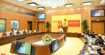 Quốc hội phải đóng vai trò trung tâm kiến tạo, hoàn thiện thể chế phát triển