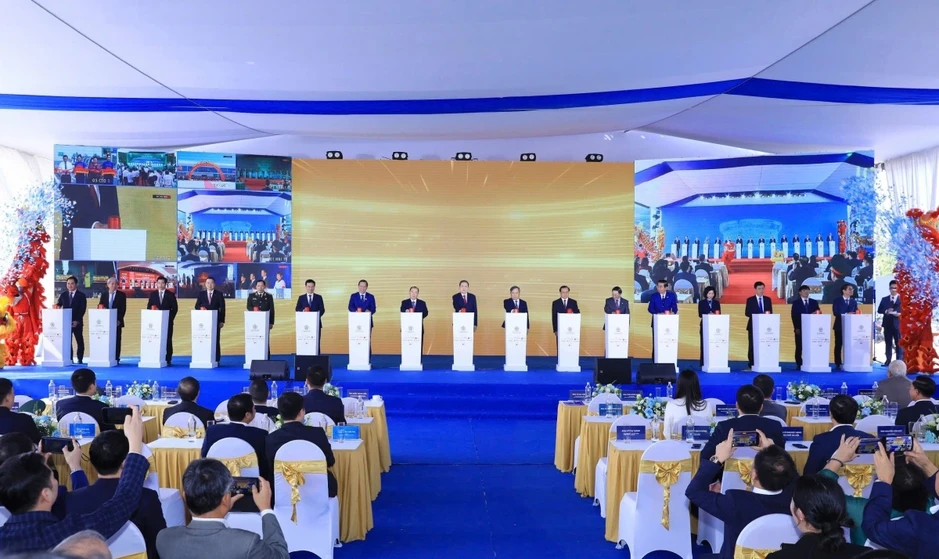 Quy hoạch Thủ đô tầm nhìn 100 năm: “Gỡ” điểm nghẽn, tái thiết toàn diện Quy hoạch Thủ đô tầm nhìn 100 năm: “Gỡ” điểm nghẽn, tái thiết toàn diện