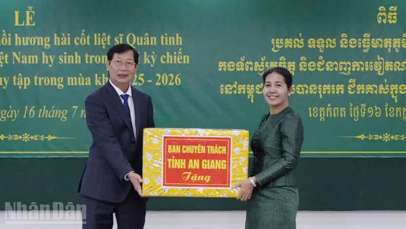 Quy tập 18 hài cốt liệt sĩ hy sinh tại tỉnh Kampot, Vương quốc Campuchia