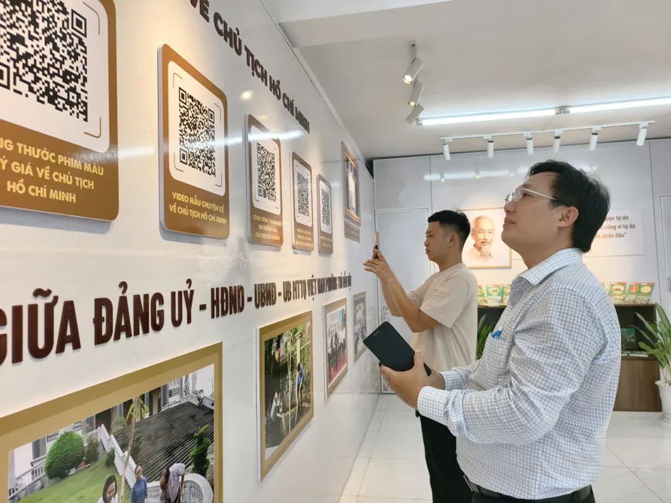 Ra mắt Không gian văn hóa Hồ Chí Minh tại các cơ sở tôn giáo Ra mắt Không gian văn hóa Hồ Chí Minh tại các cơ sở tôn giáo
