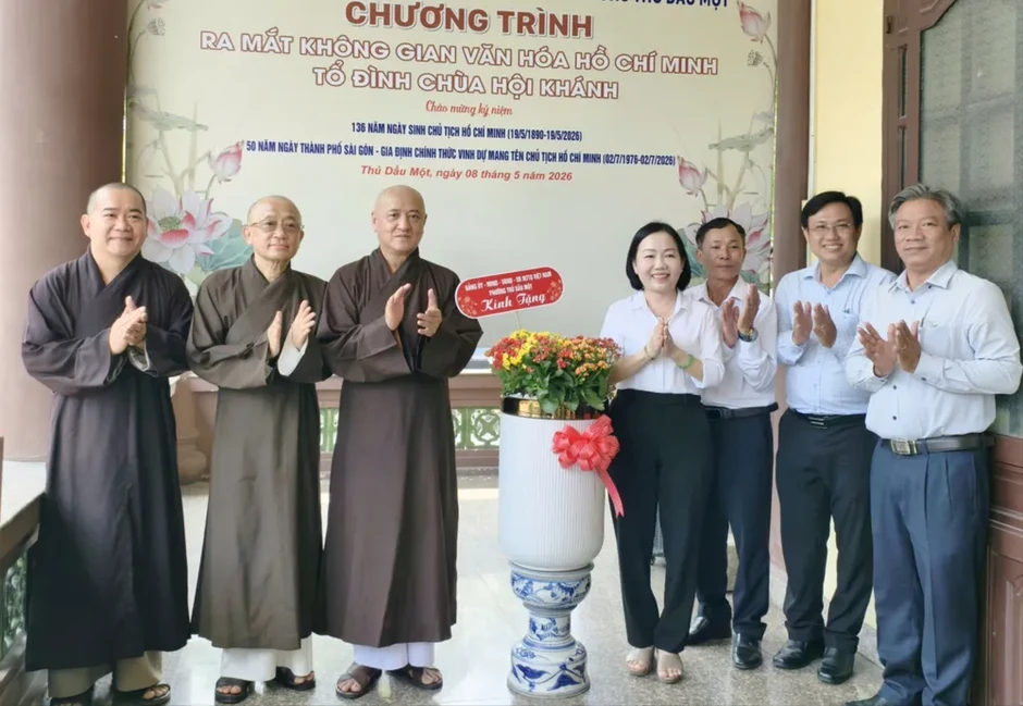 Ra mắt Không gian văn hóa Hồ Chí Minh tại các cơ sở tôn giáo Ra mắt Không gian văn hóa Hồ Chí Minh tại các cơ sở tôn giáo