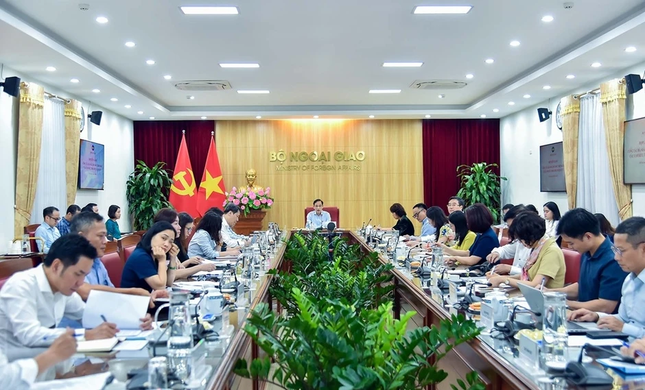 Rà soát, đôn đốc việc thực hiện các cam kết và thỏa thuận quốc tế Rà soát, đôn đốc việc thực hiện các cam kết và thỏa thuận quốc tế