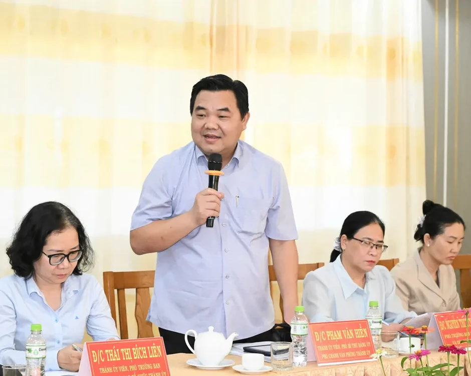Rà soát, sắp xếp để nâng cao hiệu quả hoạt động của các đơn vị kinh tế Đảng Rà soát, sắp xếp để nâng cao hiệu quả hoạt động của các đơn vị kinh tế Đảng