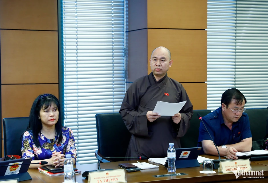 Robot 'chú tiểu' tụng kinh và chuyện dùng trí tuệ nhân tạo trong tín ngưỡng, tôn giáo Robot 'chú tiểu' tụng kinh và chuyện dùng trí tuệ nhân tạo trong tín ngưỡng, tôn giáo