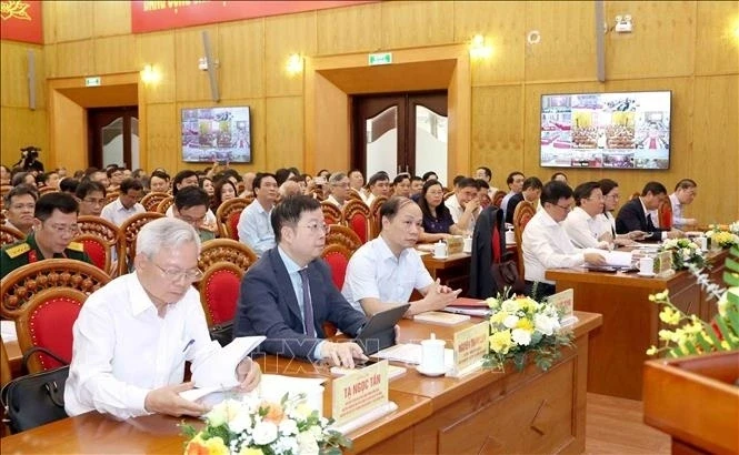 Sản phẩm báo chí phải mang tinh thần của Nghị quyết, “hơi thở” của cuộc sống Sản phẩm báo chí phải mang tinh thần của Nghị quyết, “hơi thở” của cuộc sống