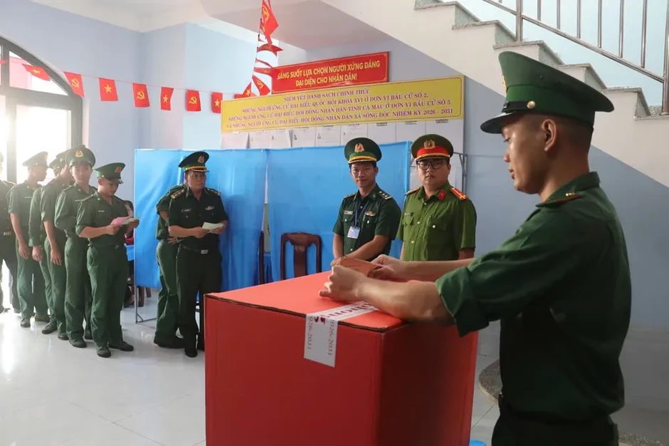 Sáng nay, cử tri đảo Hòn Khoai và Hòn Chuối bầu cử sớm Sáng nay, cử tri đảo Hòn Khoai và Hòn Chuối bầu cử sớm