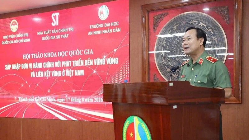 Sắp xếp đơn vị hành chính cần gắn liền với yêu cầu tổ chức lại không gian phát triển Sắp xếp đơn vị hành chính cần gắn liền với yêu cầu tổ chức lại không gian phát triển