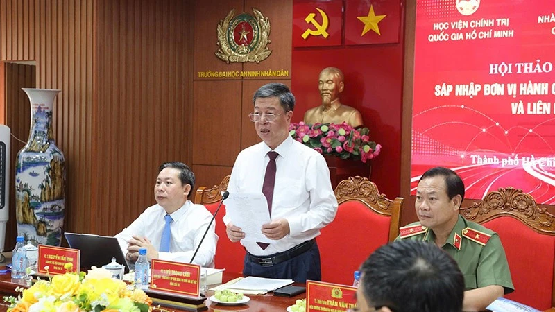 Sắp xếp đơn vị hành chính cần gắn liền với yêu cầu tổ chức lại không gian phát triển Sắp xếp đơn vị hành chính cần gắn liền với yêu cầu tổ chức lại không gian phát triển