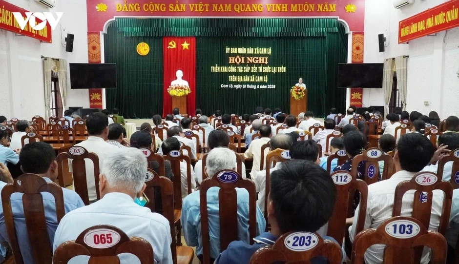 Sắp xếp thôn, tổ dân phố, hướng đến xây dựng thôn số, cộng đồng số Sắp xếp thôn, tổ dân phố, hướng đến xây dựng thôn số, cộng đồng số