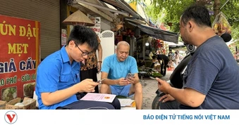 Sau 1 tháng sáp nhập tổ dân phố: Công nghệ không thể thay cán bộ đi gặp dân