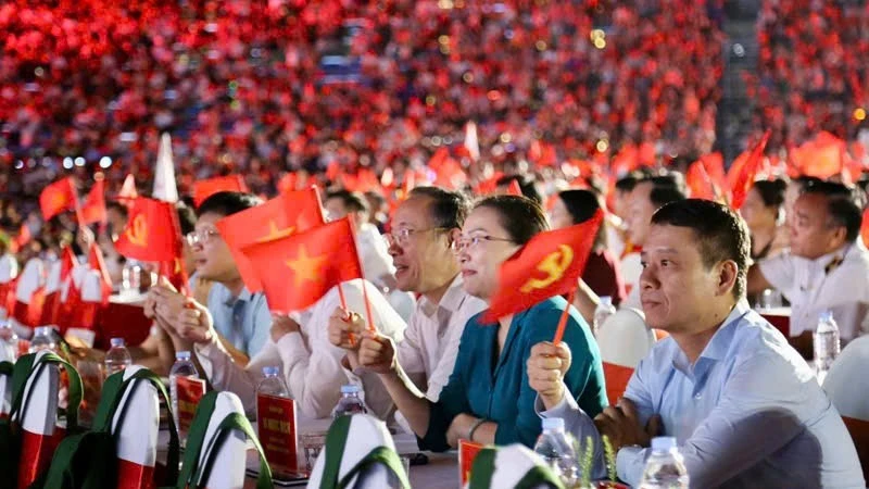Sâu lắng Chương trình nghệ thuật đặc biệt “Mãi mãi tuổi 20”