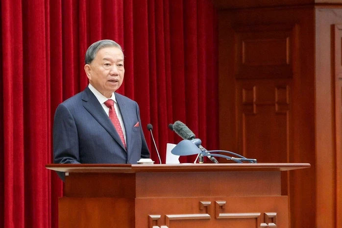 Siết chặt kỷ luật, kỷ cương, phát ngôn và hành động trong Đảng Siết chặt kỷ luật, kỷ cương, phát ngôn và hành động trong Đảng