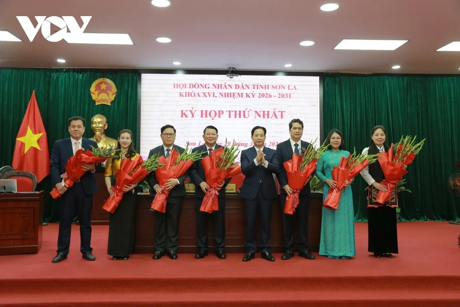 Sơn La kiện toàn các chức danh lãnh đạo nhiệm kỳ mới Sơn La kiện toàn các chức danh lãnh đạo nhiệm kỳ mới