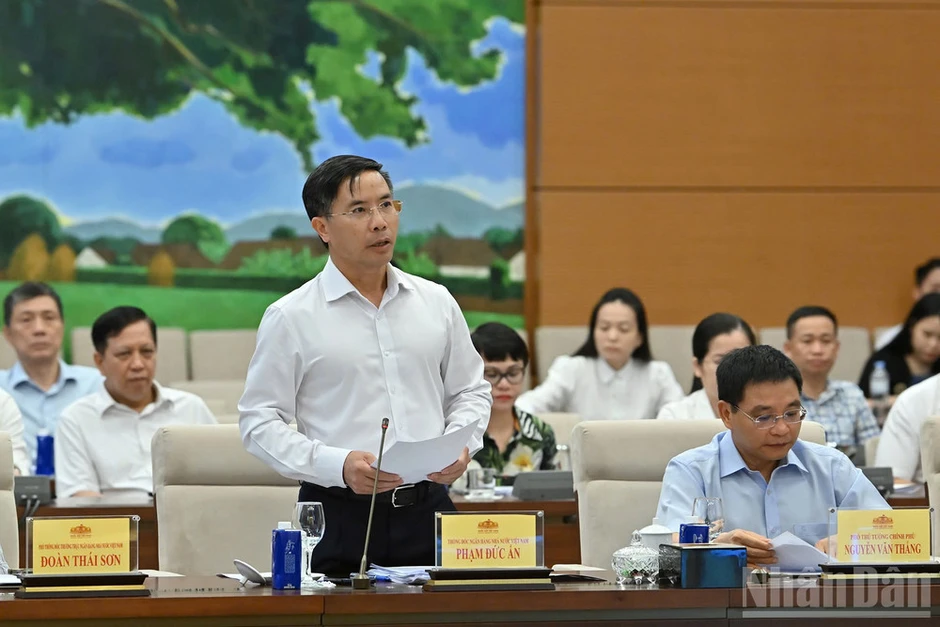 Sửa 3 Luật thuộc lĩnh vực ngân hàng, tài chính: Hoàn thiện thể chế, tháo gỡ vướng mắc thực tiễn Sửa 3 Luật thuộc lĩnh vực ngân hàng, tài chính: Hoàn thiện thể chế, tháo gỡ vướng mắc thực tiễn