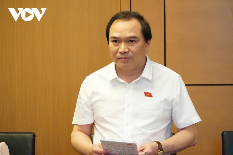 Sửa Luật Thủ đô: Đề xuất “cởi trói” cho cán bộ dám nghĩ, dám làm Sửa Luật Thủ đô: Đề xuất “cởi trói” cho cán bộ dám nghĩ, dám làm