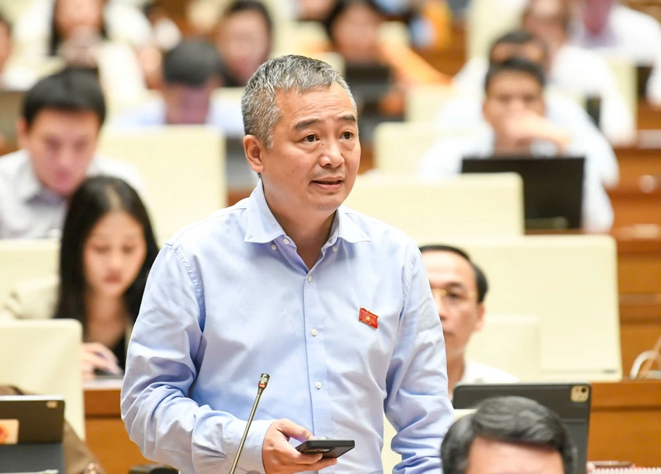 Sức ép tự chủ khiến bác sĩ giỏi tìm đường lên thành phố, mở phòng khám tư Sức ép tự chủ khiến bác sĩ giỏi tìm đường lên thành phố, mở phòng khám tư