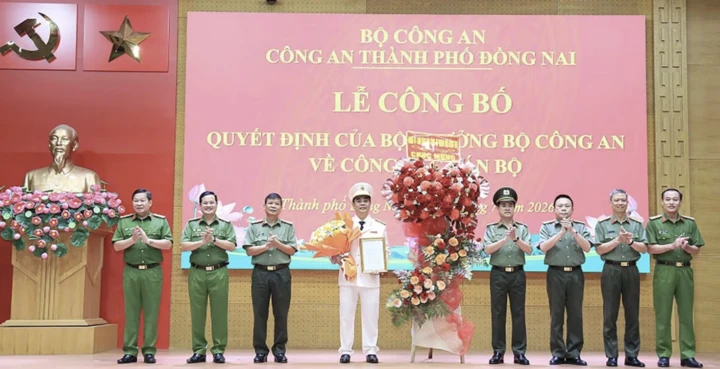 Tân Phó Giám đốc Công an được biệt phái về làm Ban Quản lý dự án TP Đồng Nai Tân Phó Giám đốc Công an được biệt phái về làm Ban Quản lý dự án TP Đồng Nai