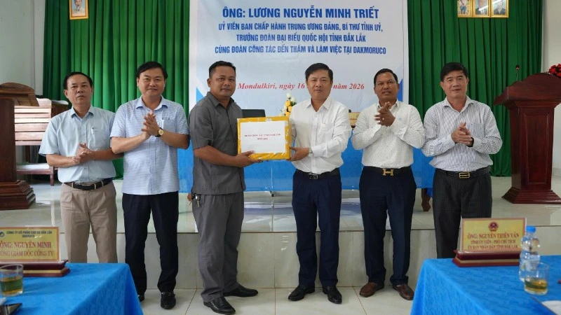 Tăng cường hợp tác giữa tỉnh Đắk Lắk và Mondulkiri của Campuchia Tăng cường hợp tác giữa tỉnh Đắk Lắk và Mondulkiri của Campuchia