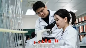 Tăng cường hợp tác quốc tế về các công nghệ chiến lược