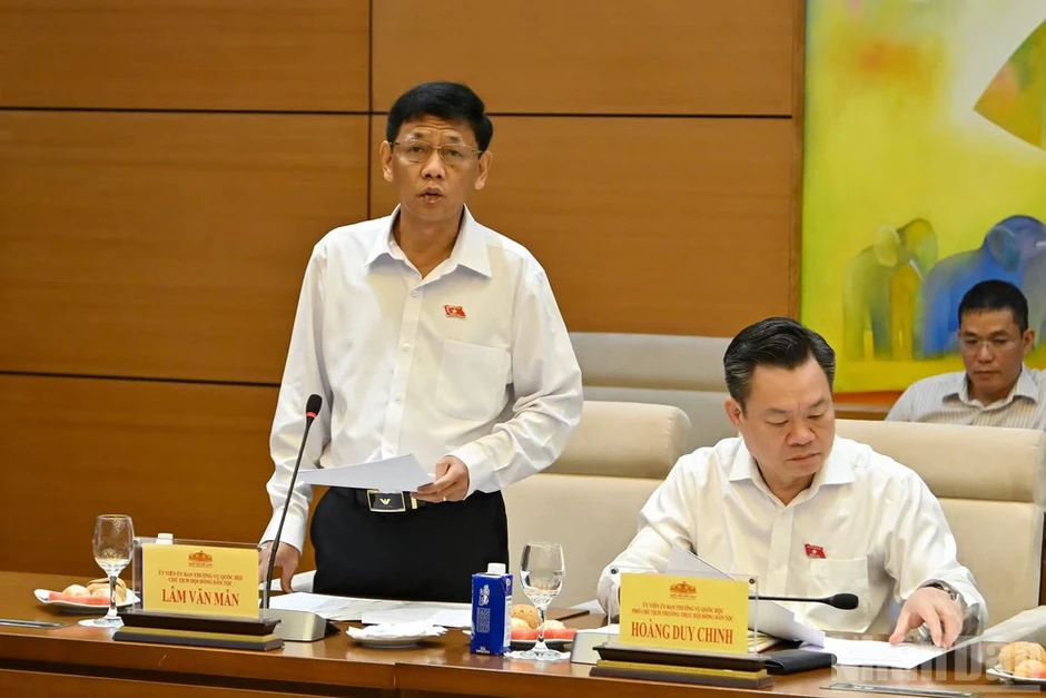 Tăng cường kết nối cơ sở, các địa bàn trọng điểm, vùng biên giới Tăng cường kết nối cơ sở, các địa bàn trọng điểm, vùng biên giới