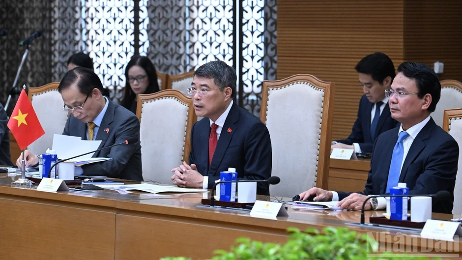 Tăng cường kết nối giữa Việt Nam, ASEAN và Khối Thương mại tự do châu Âu Tăng cường kết nối giữa Việt Nam, ASEAN và Khối Thương mại tự do châu Âu