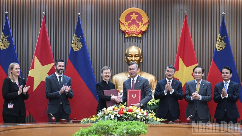 Tăng cường kết nối giữa Việt Nam, ASEAN và Khối Thương mại tự do châu Âu Tăng cường kết nối giữa Việt Nam, ASEAN và Khối Thương mại tự do châu Âu