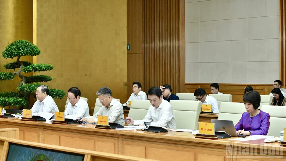 Tăng cường kiểm soát tiến độ, bảo đảm chất lượng các văn bản quy phạm pháp luật Tăng cường kiểm soát tiến độ, bảo đảm chất lượng các văn bản quy phạm pháp luật