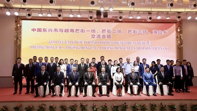 Tăng cường quan hệ hợp tác hữu nghị biên giới Quảng Ninh (Việt Nam) và Quảng Tây (Trung Quốc) Tăng cường quan hệ hợp tác hữu nghị biên giới Quảng Ninh (Việt Nam) và Quảng Tây (Trung Quốc)