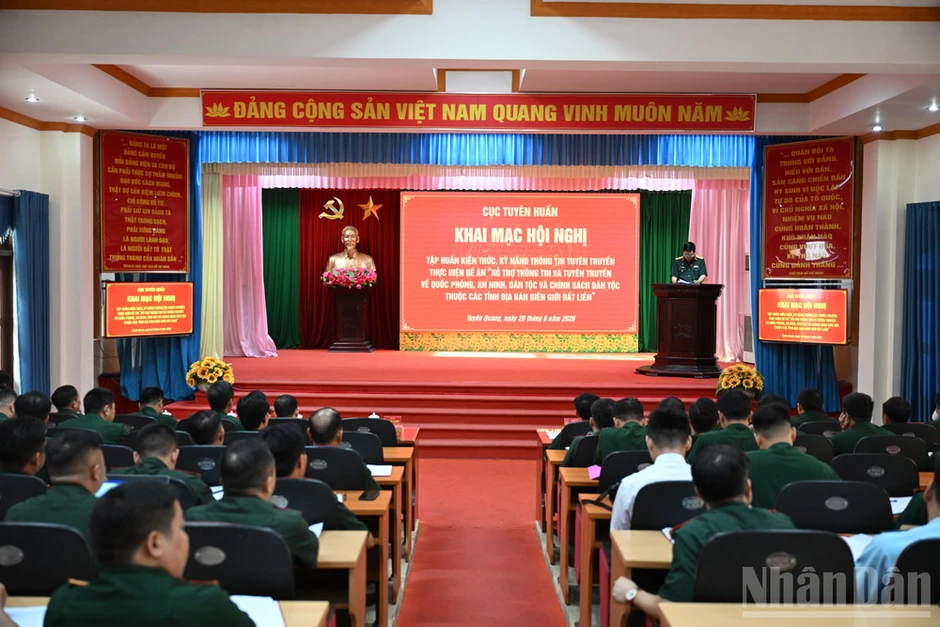 Tăng cường thông tin về quốc phòng, an ninh và chính sách dân tộc cho khu vực phía bắc Tăng cường thông tin về quốc phòng, an ninh và chính sách dân tộc cho khu vực phía bắc
