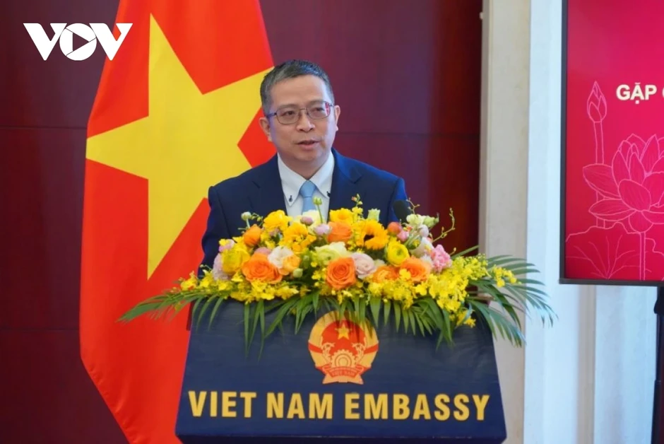 Tăng cường tin cậy chính trị Việt Nam - Trung Quốc Tăng cường tin cậy chính trị Việt Nam - Trung Quốc