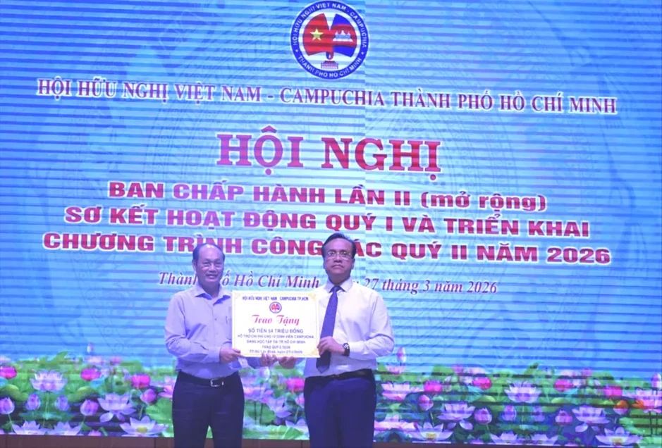 Tăng cường tình đoàn kết và hữu nghị Việt Nam - Campuchia Tăng cường tình đoàn kết và hữu nghị Việt Nam - Campuchia
