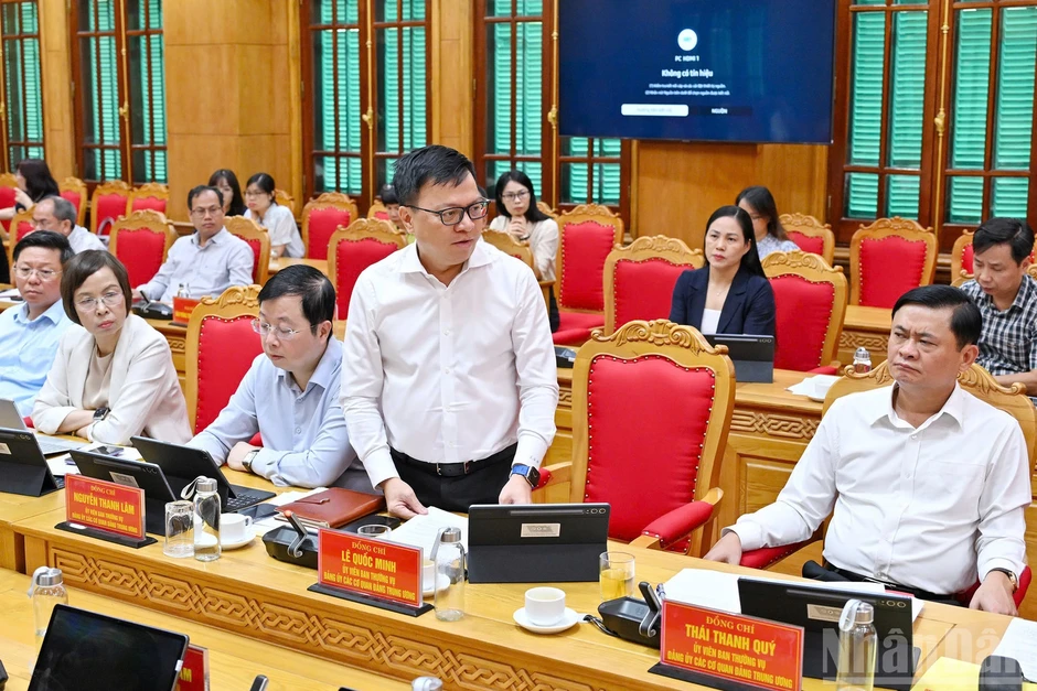 Tăng tốc thực hiện nhiệm vụ chính trị, rõ trách nhiệm, có tiến độ và sản phẩm cụ thể Tăng tốc thực hiện nhiệm vụ chính trị, rõ trách nhiệm, có tiến độ và sản phẩm cụ thể