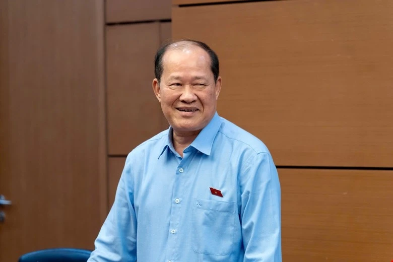 Tăng tuổi phục vụ của sĩ quan dự bị: Không nên chỉ điều chỉnh số tuổi Tăng tuổi phục vụ của sĩ quan dự bị: Không nên chỉ điều chỉnh số tuổi