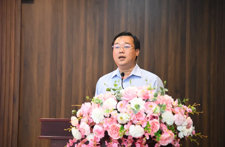 Tạo điều kiện thuận lợi cho tiểu thương khi thực hiện nghĩa vụ thuế Tạo điều kiện thuận lợi cho tiểu thương khi thực hiện nghĩa vụ thuế