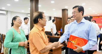 Tạo điều kiện thuận lợi cho tiểu thương khi thực hiện nghĩa vụ thuế