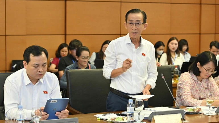 Tạo đột phá về thể chế, tháo điểm nghẽn, thúc đẩy tăng trưởng Tạo đột phá về thể chế, tháo điểm nghẽn, thúc đẩy tăng trưởng
