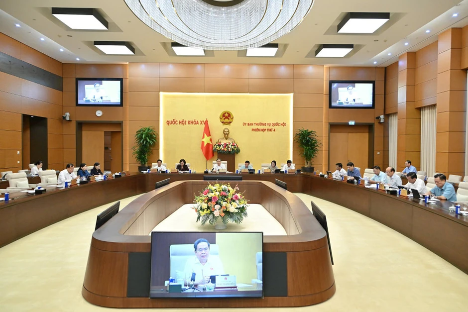 Tạo khuôn khổ pháp lý thống nhất về quản lý, phân bổ, sử dụng tài chính công Tạo khuôn khổ pháp lý thống nhất về quản lý, phân bổ, sử dụng tài chính công